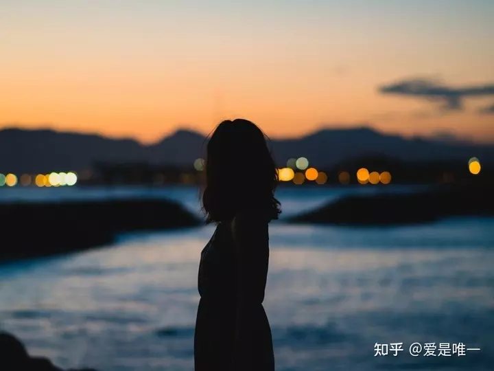 5、小三是怎樣抓住男人心:小三怎麼抓住男人的心