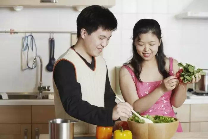 1、差六歲的姐弟戀成功率:相差6歲的姐弟戀結婚的可能性有多大