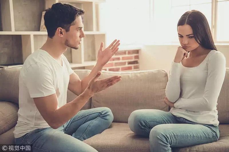 3、八字離婚命真的會離婚:命里犯二婚的人，真的會離婚么，還有在一起的夫妻么？