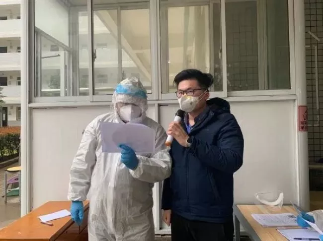 1、轉運途中病人頭部朝着哪個方向:立冬後頭沖哪個方向睡覺好
