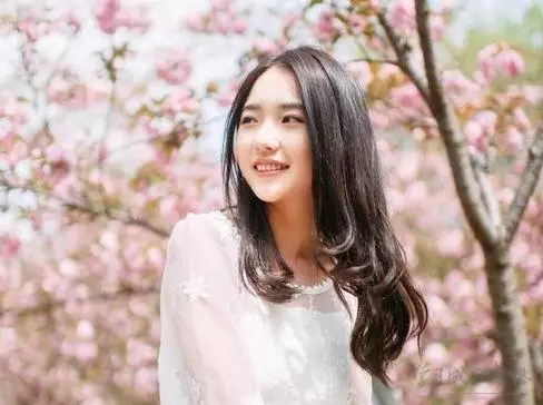 微信網名大全英文女生：微信昵稱女生英語