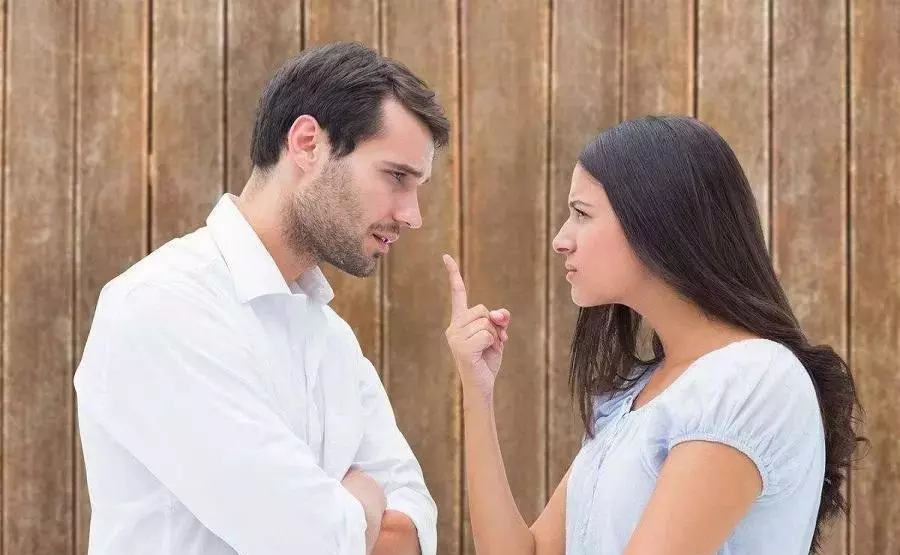 1、夫妻三觀不合具體表現:三觀不合的夫妻有多累？夫妻三觀不合的表現