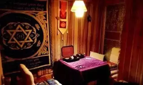 4、算感情很準的占卜師:誰知道非常準的塔羅占卜師?