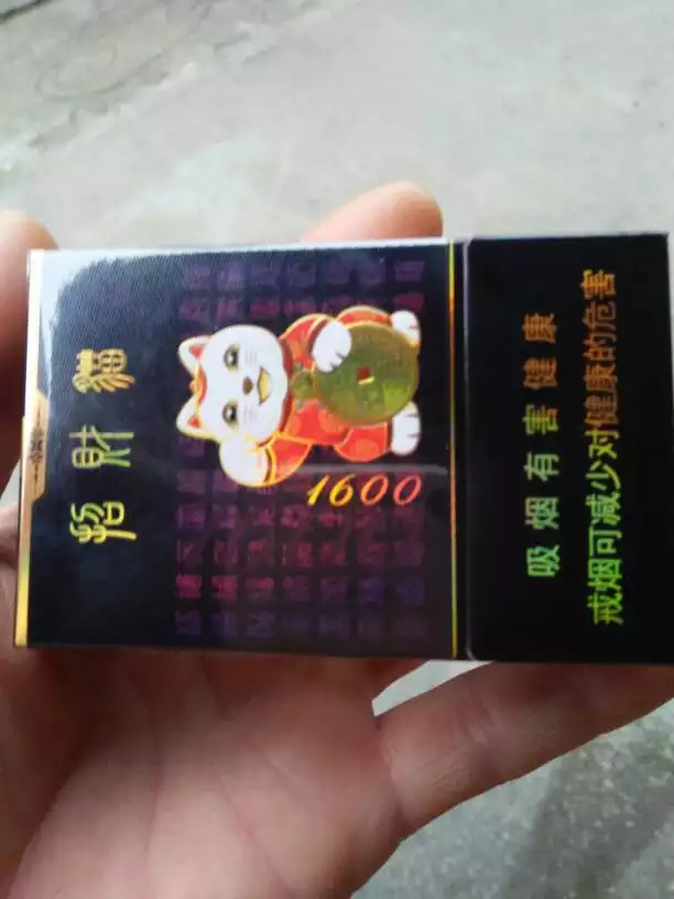 3、招財貓香煙裏面的爆珠是什麼:招財貓香煙過濾嘴中的膠囊是干什麼的？