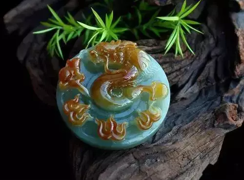 6、屬虎的為什麼不能戴玉:屬虎佩戴豬或龍的玉佩可以嗎