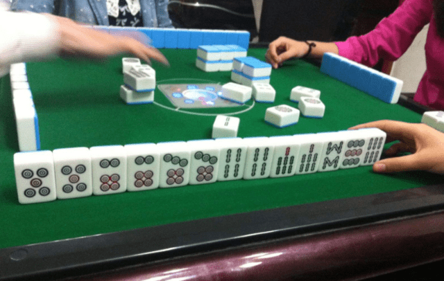 1、打麻將總是輸太門了:打麻將每次都輸,運氣為什麼這麼差