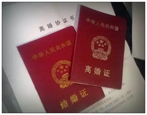 4、年龍女和年狗男婚配:88年龍女和82年狗男配嗎