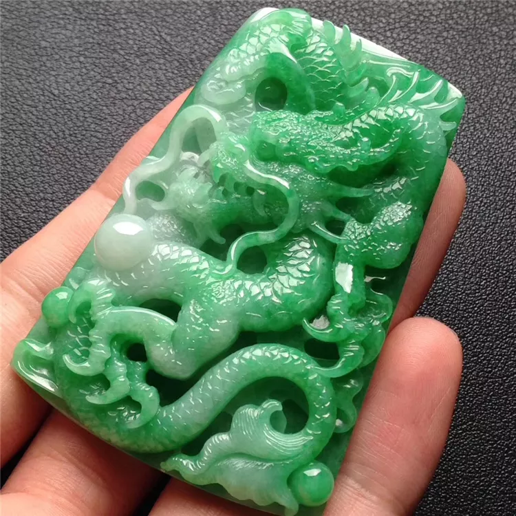 屬相玉佩下九條龍是什麼寓意：屬龍的人帶龍玉佩是不是欠好，感受犯沖