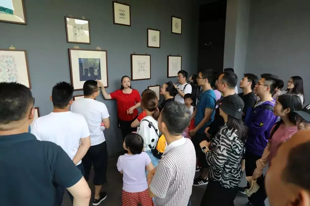 6、上海寶山區暮年人婚配:我住在寶山,我想學太極拳,叨教那裡可以學到而且離家不是很遠