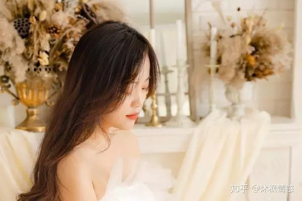 3、84年屬鼠二次婚姻在幾歲:84年屬鼠的婚姻有幾次