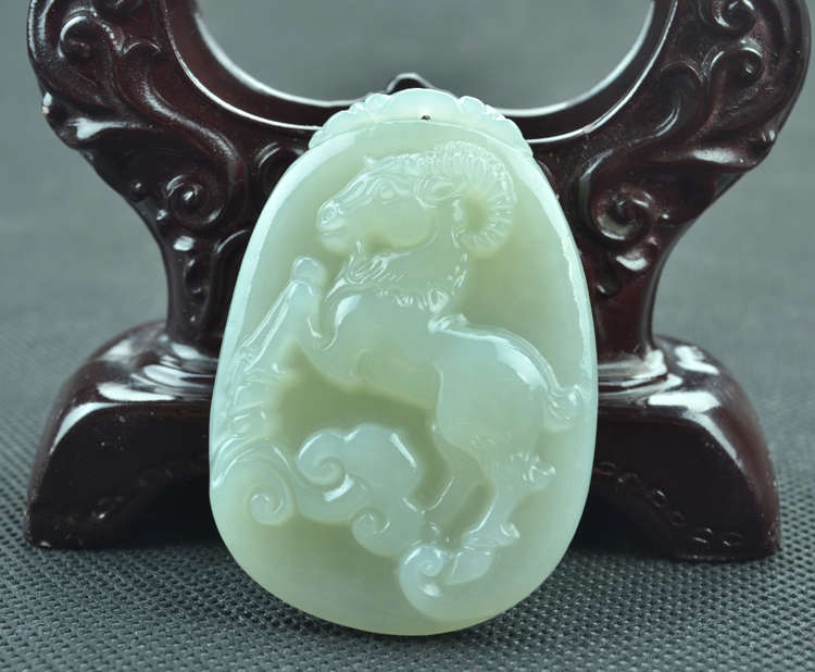 羊屬相戴什麼玉比較好：屬羊的要佩戴什麼玉佩