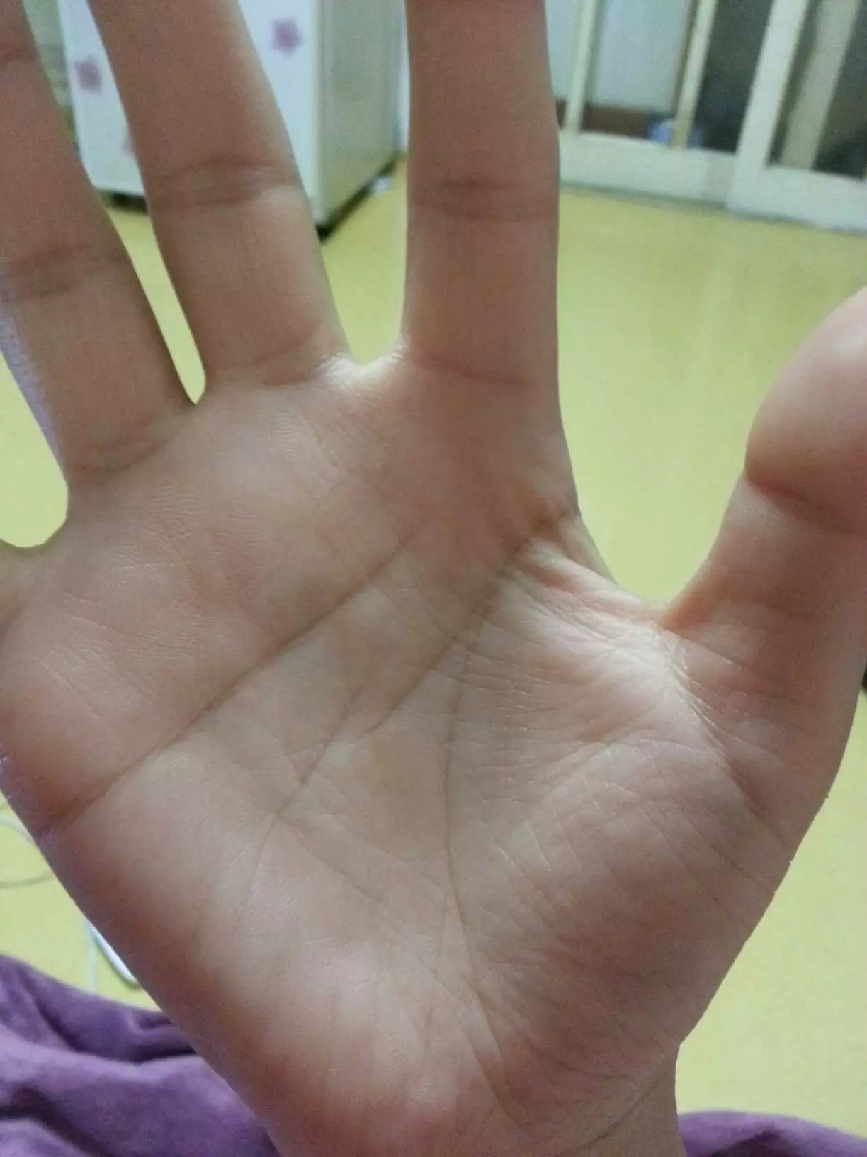 5、婚姻線是哪條:手掌上的婚姻線是哪條？怎麼看