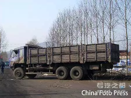 大貨車掛自己的屬相好嗎：請問在本命年的時候戴自己屬相的東西好嗎？