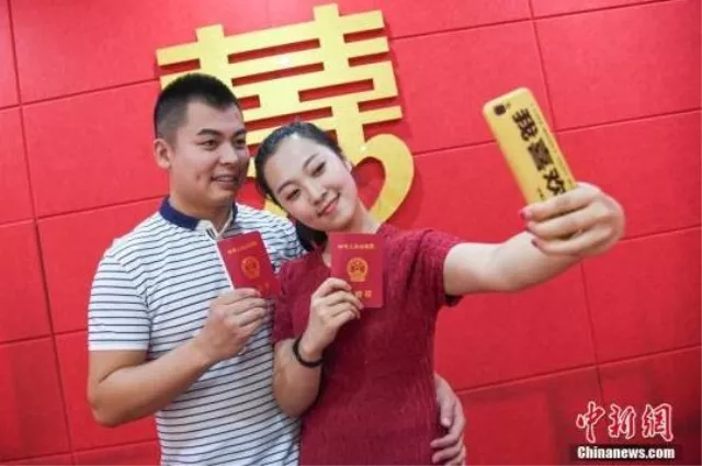 3、結婚女大男五歲好不好:女比男大五歲適合結婚？