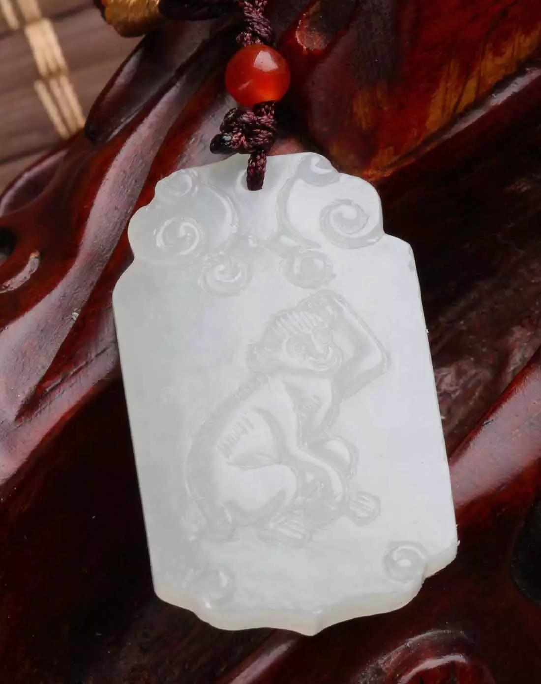 屬猴的佩戴什麼屬相的好：屬猴的適合佩戴什麼飾品