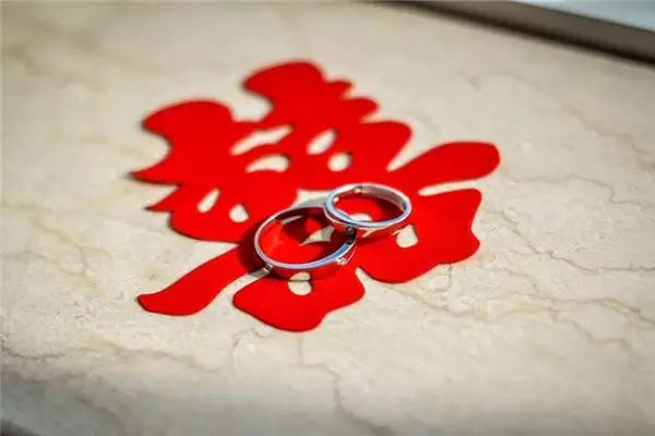 5、生辰八字怎麼測婚姻:怎麼看生辰八字婚姻日期