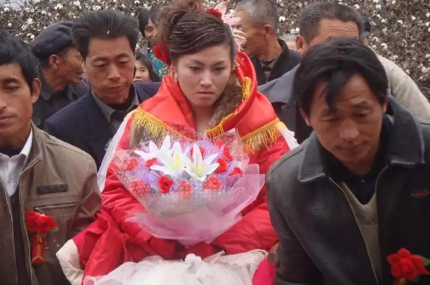 親兄弟過生日發多少紅包：親兄弟生日一般發紅包發多少