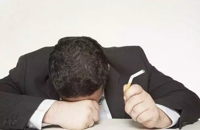 3、早上不晨勃是怎麼回事:男人早上不晨勃怎麼辦