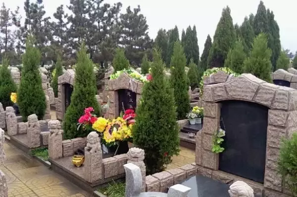 什麼樣的屬相可立祖墳：立祖墳需要什麼屬相