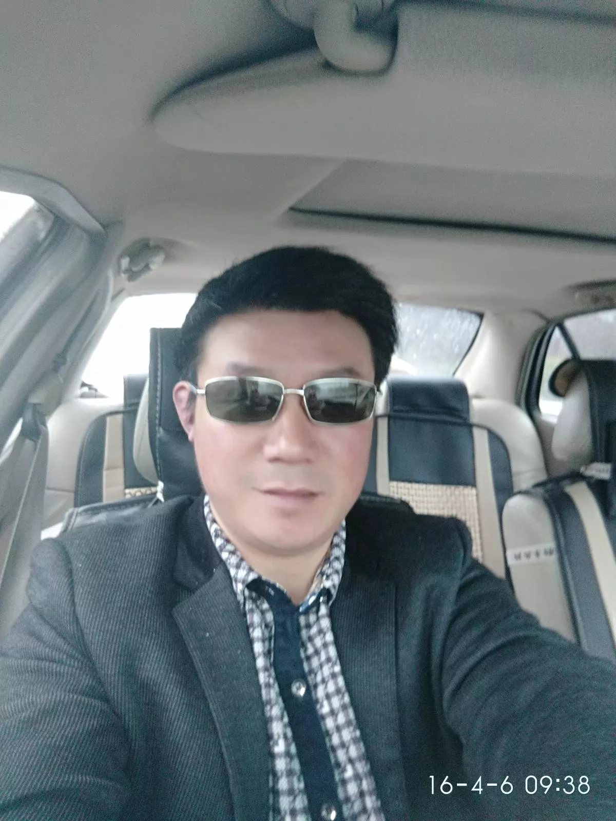 5、50歲男人真愛的表現:男人過了五十歲之後，陷入愛情會出現哪些特點？