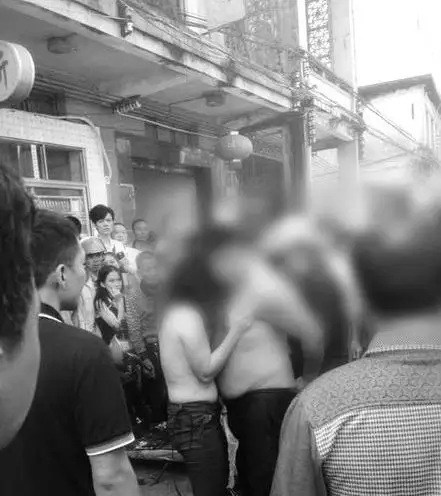 4、中年男人找小三:40歲男人，在婚內出軌，意味着什麼？