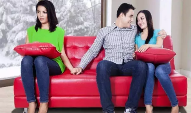 2、出軌又不離婚的男人的心理:男人老出軌又不離婚是什麼心理