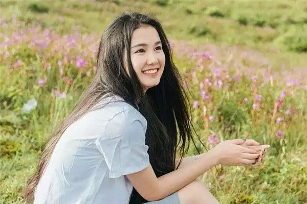 4、￼ 八字求測何時遇上命中另一半，何時結婚和另一半的特點。男，乙丑、丁亥、丙寅、戊戌。謝謝！