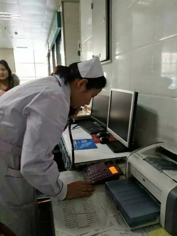 2、患者轉運應急預案及流程:患者跌倒的應急預案及處理流程