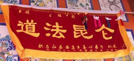 1、八字算命秘訣集粹:八字算命學，我想自學算命，應該看那些書籍。
