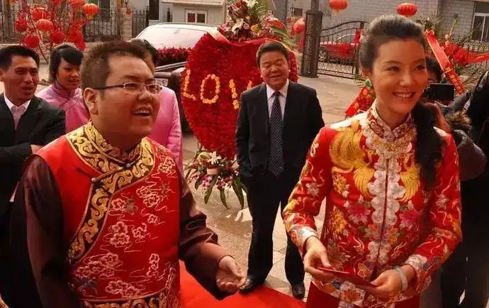 3、必嫁豪門的八字特徵:結婚真的要看生辰八字嗎?