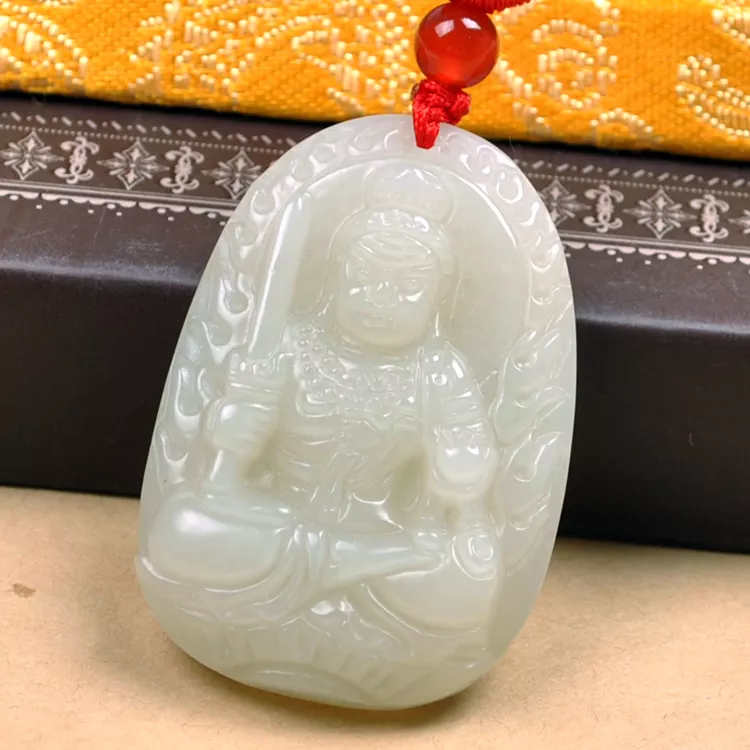 生孩子送屬相掛件照樣：女人生到男子命必須帶吊墜嗎？
