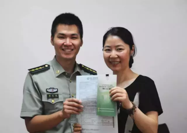 1、三期士官娶親滿兩年了,要是仳離還能在配偶和孩子戶口所在地放置事情了嗎？