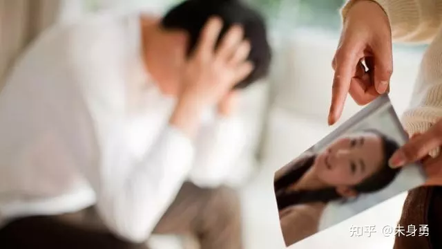 6、男人外遇出軌新鮮感有多久:男人有外遇的特徵