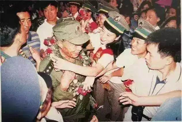 98年生的今年多大了：年出生的今年多大了。