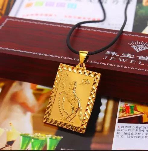 3、適合帶金的屬相:十二生肖，屬於黃金的動物都有那些啊