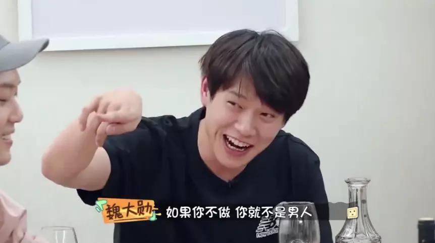 1、蘭花指的男人好不好:男人愛翹蘭花指是什麼性格