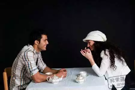 1、請問大家，夫妻是命中註定好的嗎？可否說一說自己身邊看八字因緣比較準的案例呢？
