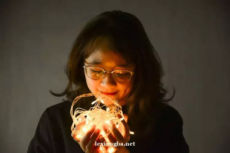6、一個小三被男子甩了之後還在嘔心瀝血用盡一切手段誘惑男子她想幹嘛？