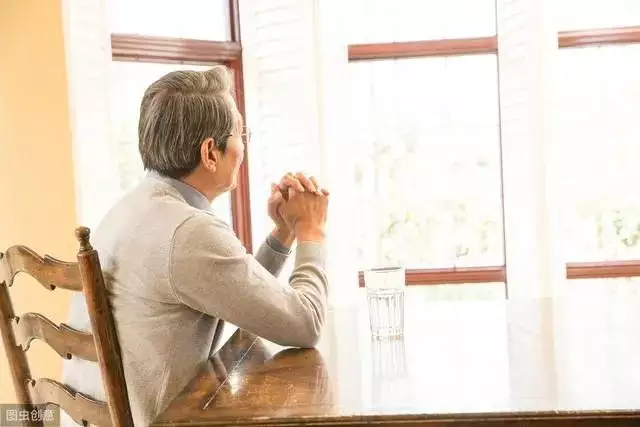 2、50歲男人情感心理分析:50歲男人如何對待感情
