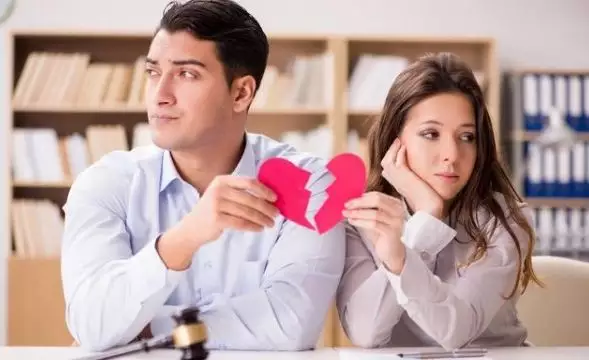 1、男人出軌但是不想離婚:老公有外遇 感情破裂 不想離婚 該怎麼辦？