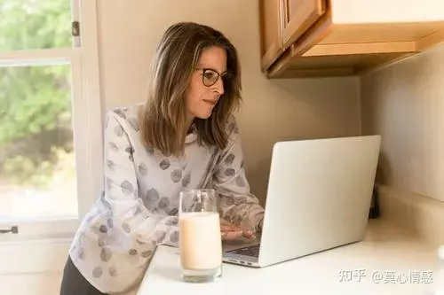 1、老公出軌要找小三談嗎:老公出軌我要不要找小三談談