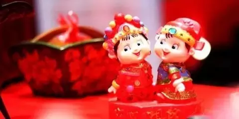 2、嫁娶吉時如何確定:如何選結婚黃道吉日最准