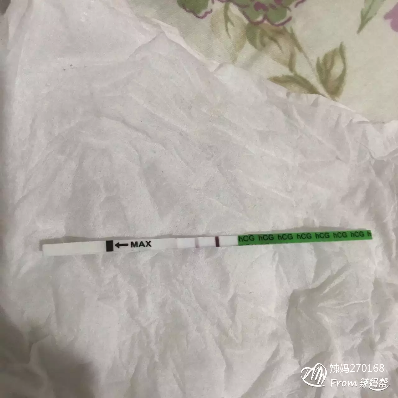 早孕試紙過期4個月了,測試時當時沒显示,過了一會兩個杠 准嗎？