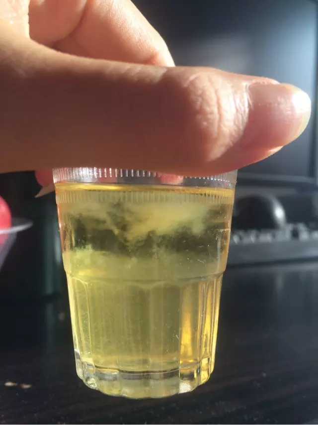一半酒精一半尿測男女：大家幫我看看酒精測男女，這圖是男是女吧