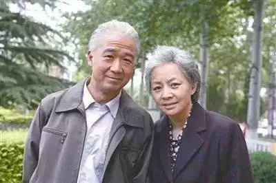 3、95和93年婚配合適嗎:我是93年屬雞跟95年屬豬婚姻配嗎