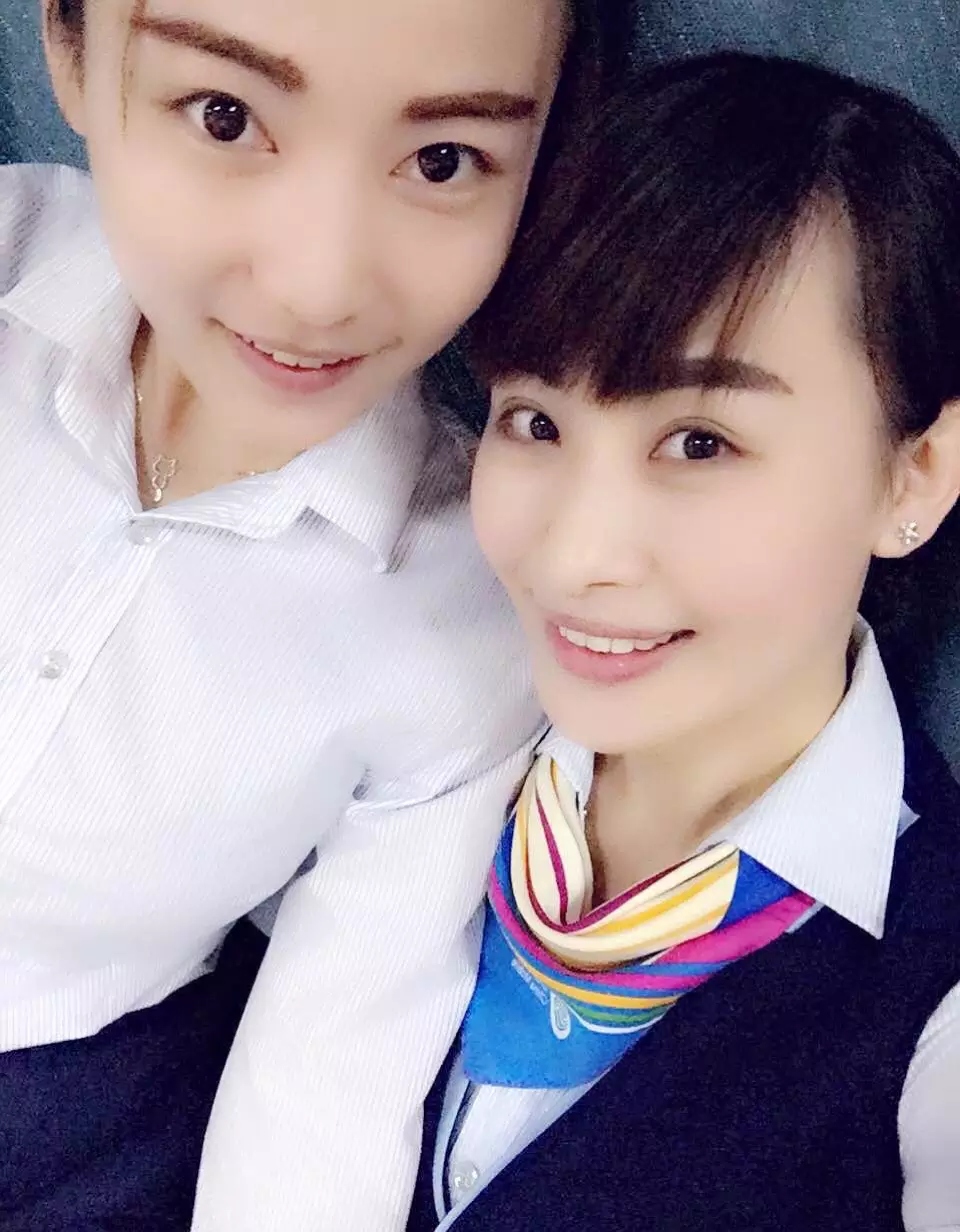 美女老闆問下屬相親情況：下屬對評價怎麼寫