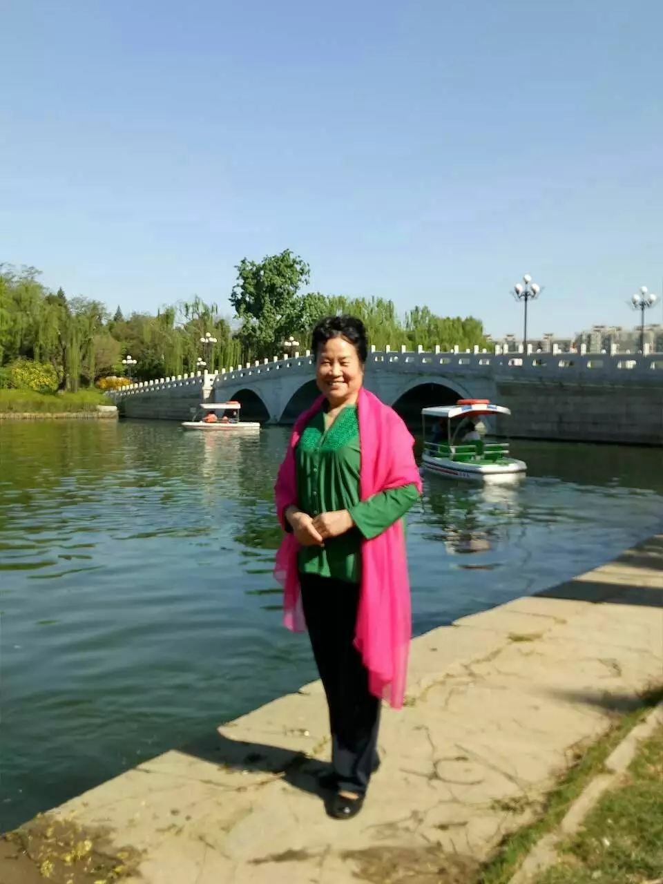2、姑娘芳齡幾何,是否婚配?若心上別無他人,小生願以一世清白之身換取姑娘一生幸！
