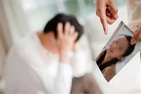 2、男人真愛小三卻不離婚:男人一般會愛小三多久