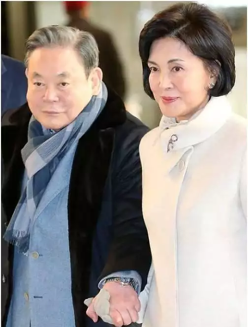 4、70年男配72年女婚配若何:70狗年男和72豬年女相配幸福嗎？