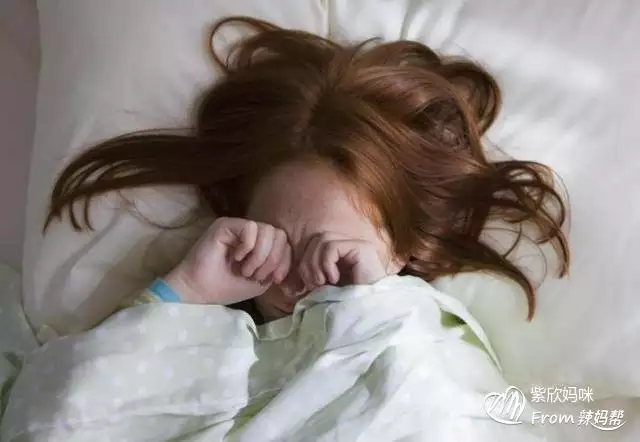 2、睡了一個絕經女人:女人絕經以後意味着什麼？是好事，還是壞事？